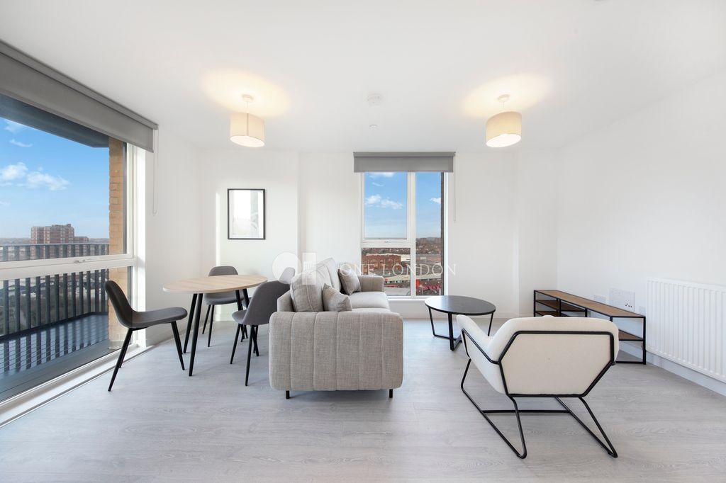 Property photo 1 of 23