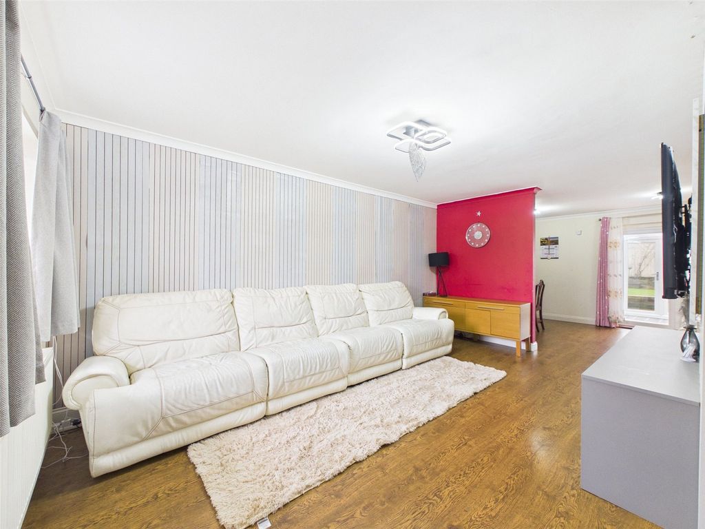 Property photo 3 of 16 Picture No. 15