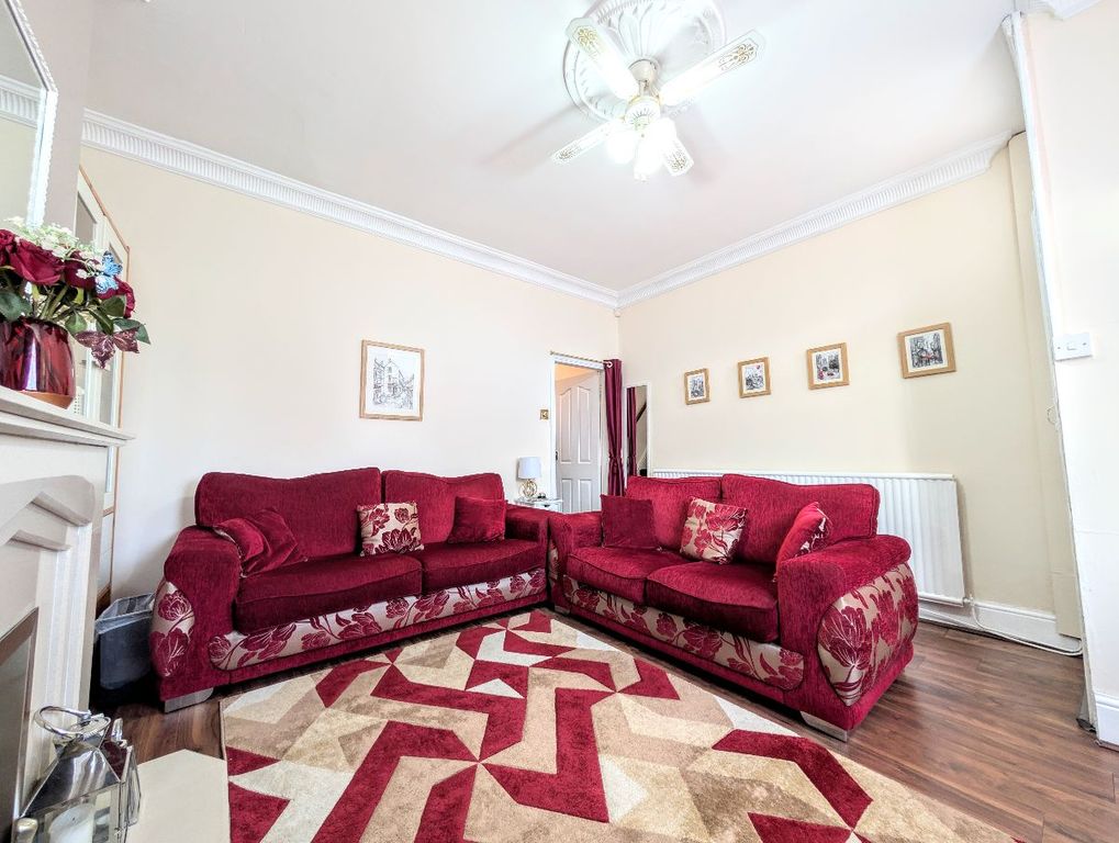 Property photo 3 of 18