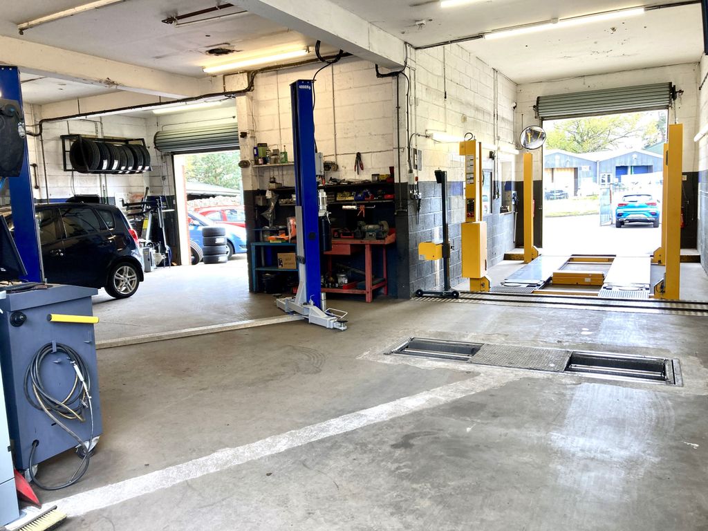 Property photo 2 of 9