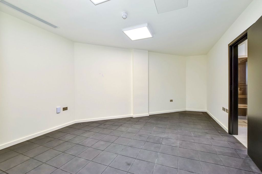 Additional image 22 of 7 bed detached house to rentCrouch Lane, Goffs Oak, Waltham Cross EN7