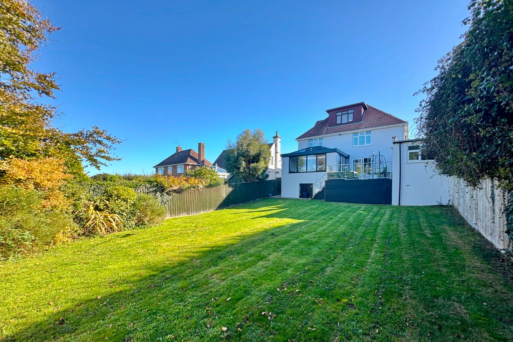 Property photo 3 of 20