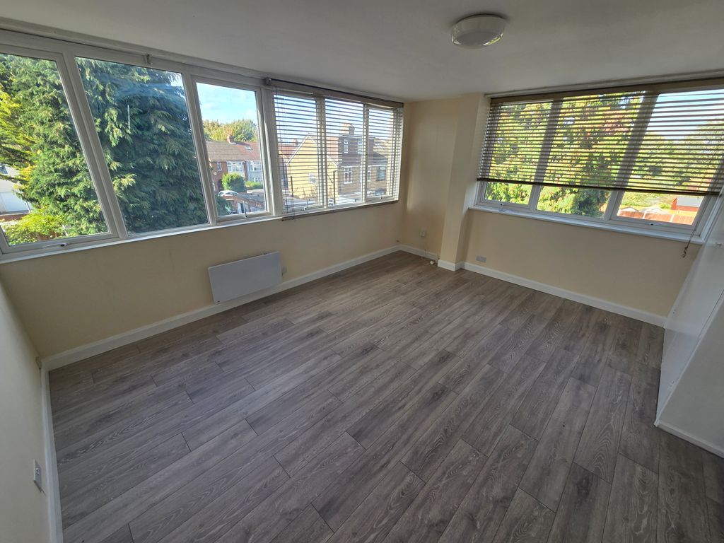 Property photo 1 of 4