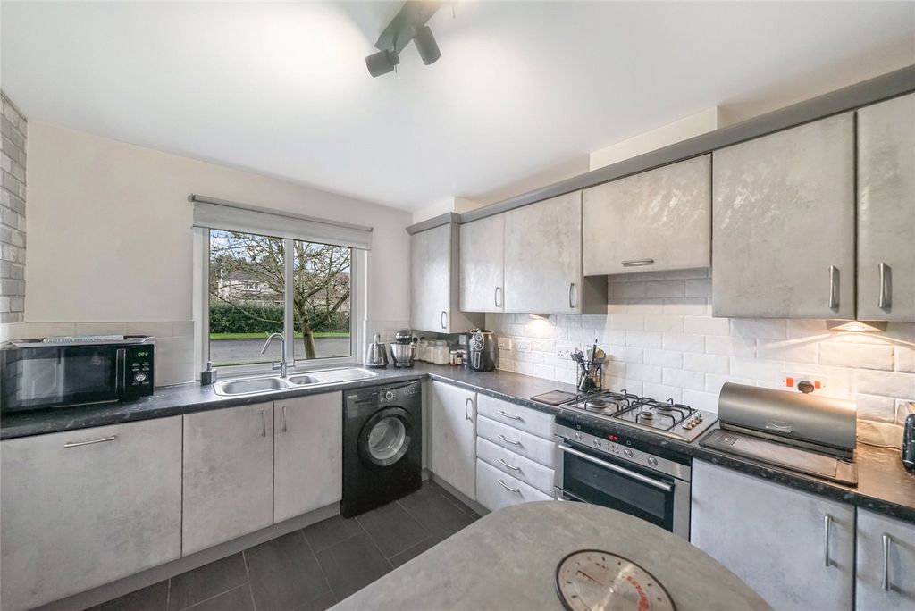 Property photo 3 of 22 Picture No. 08