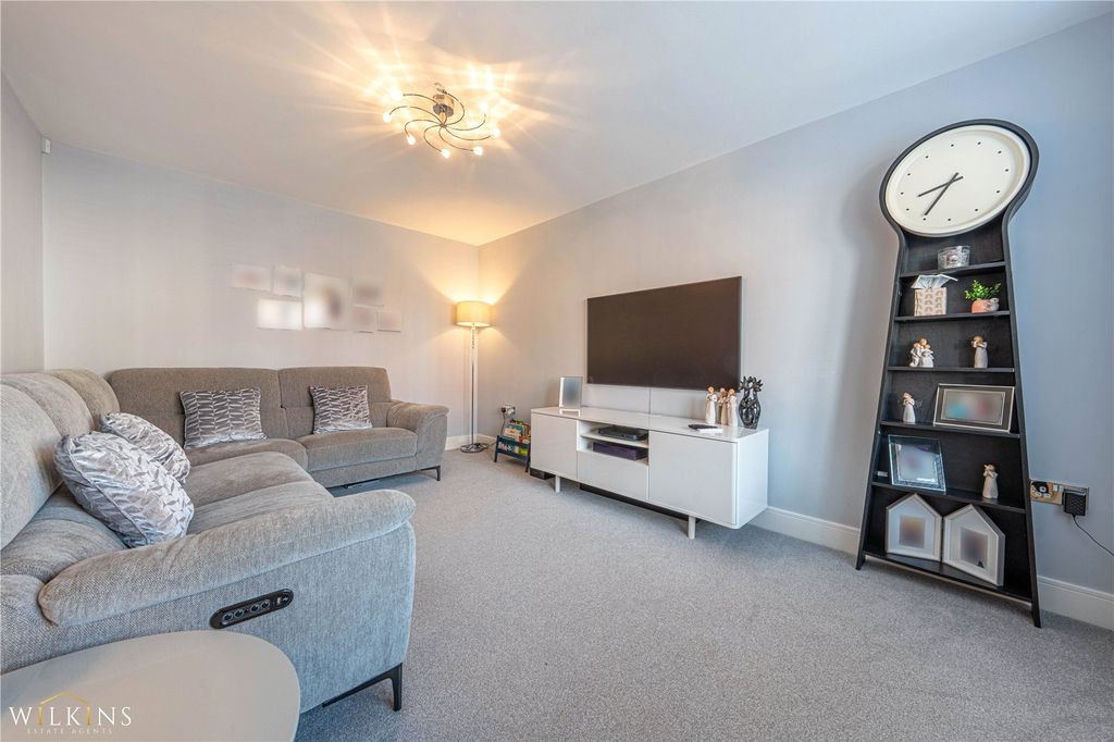 Property photo 2 of 42 Picture No. 06