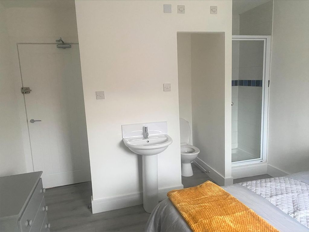 Property photo 3 of 12 5.Jpg