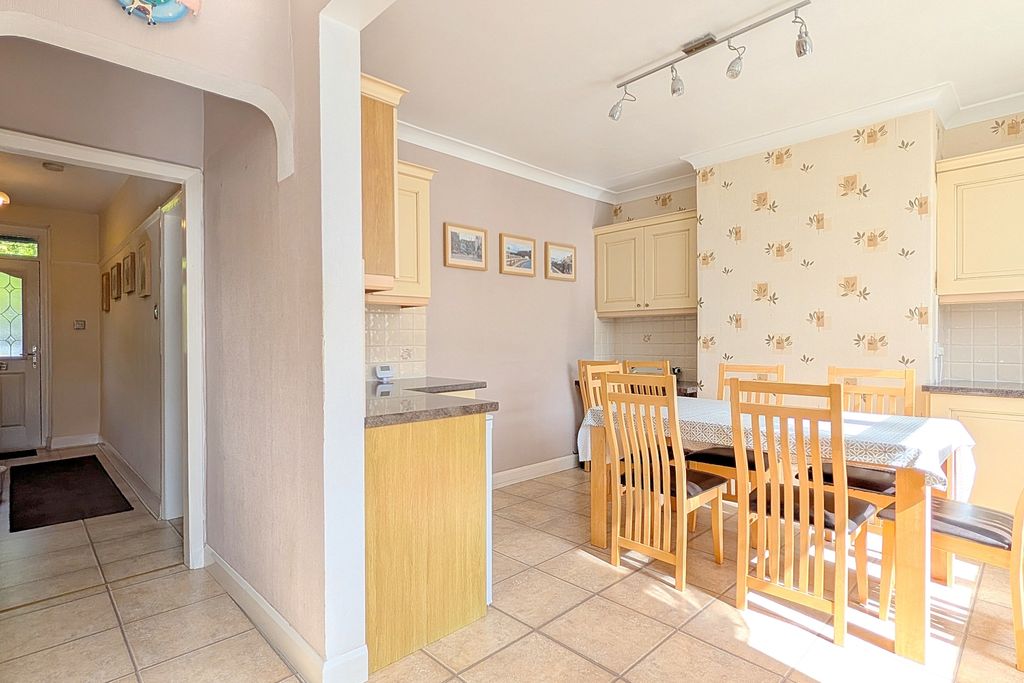 Additional image 8 of 3 bed end terrace house for saleHuddersfield Road, Brighouse, West Yorkshire HD6