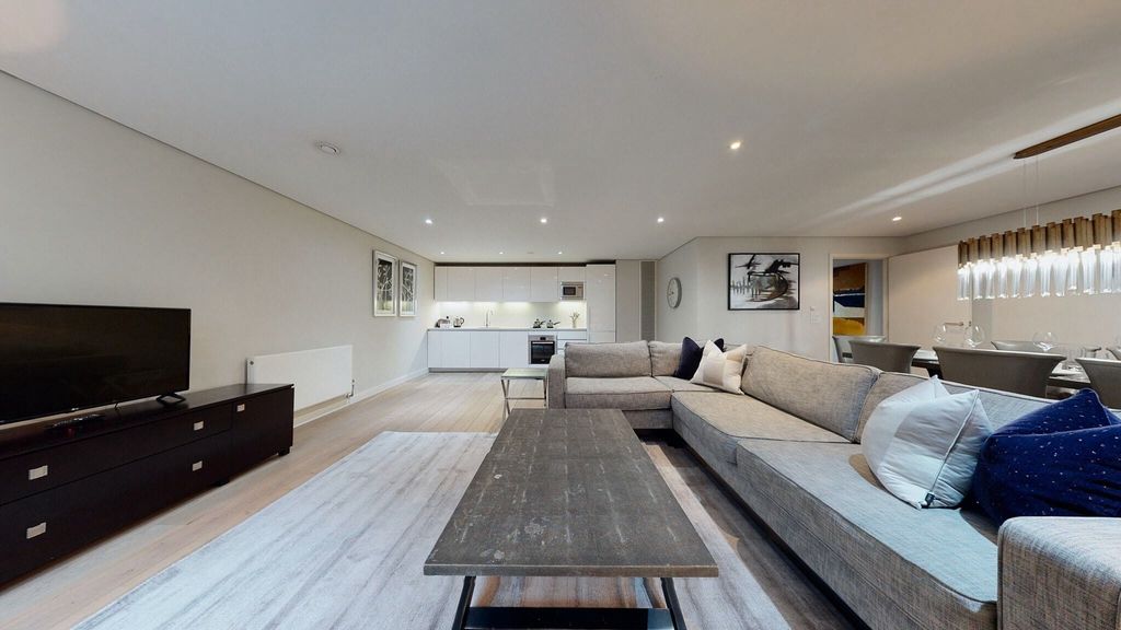 Property photo 2 of 12 Photo 2