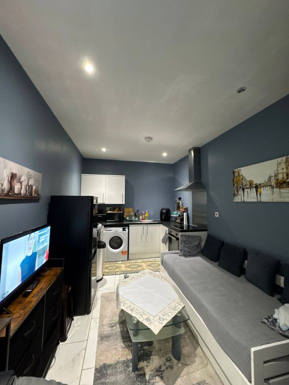 Property photo 2 of 4 Gallery