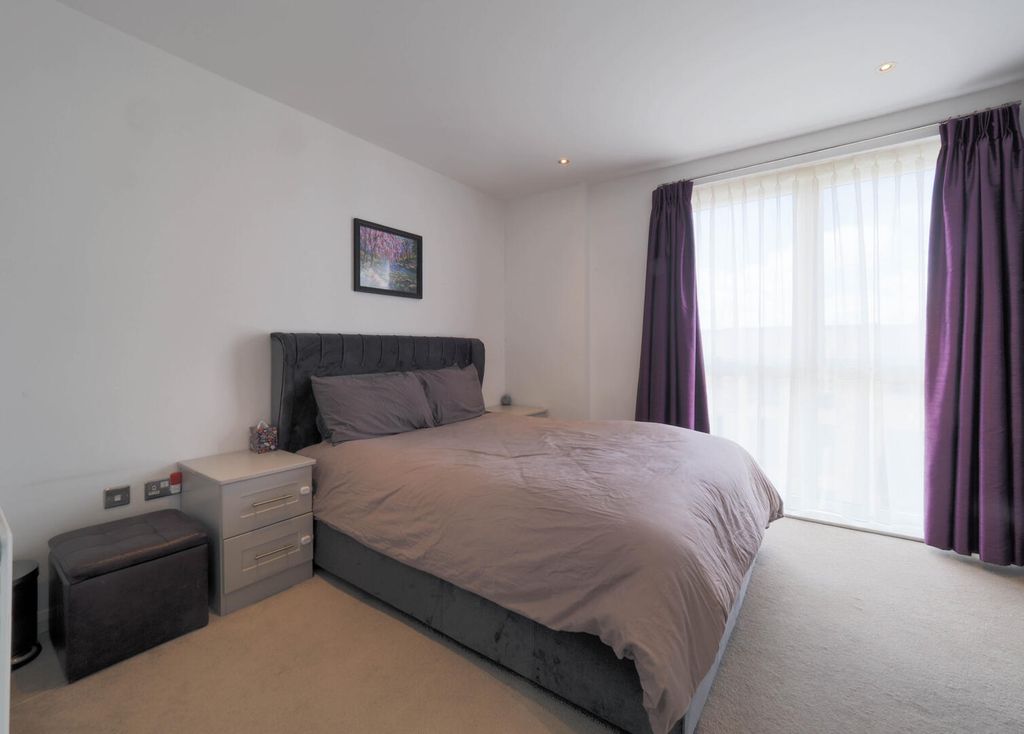 Property photo 3 of 63 Bedroom