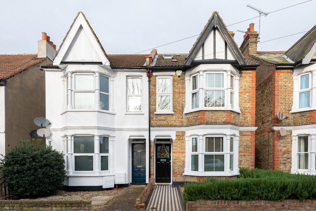 Property photo 1 of 21