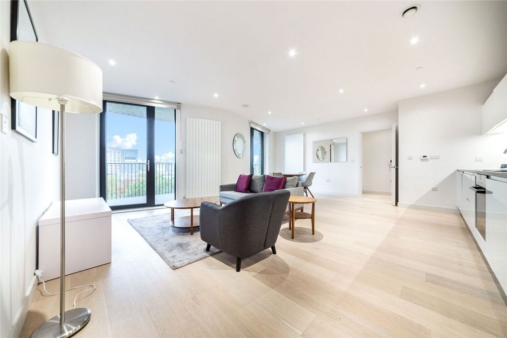 Property photo 1 of 20