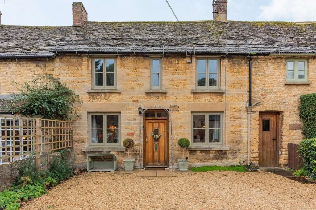 Property photo 1 of 7