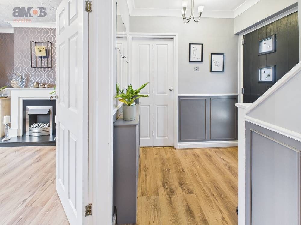 Property photo 3 of 20 4680164