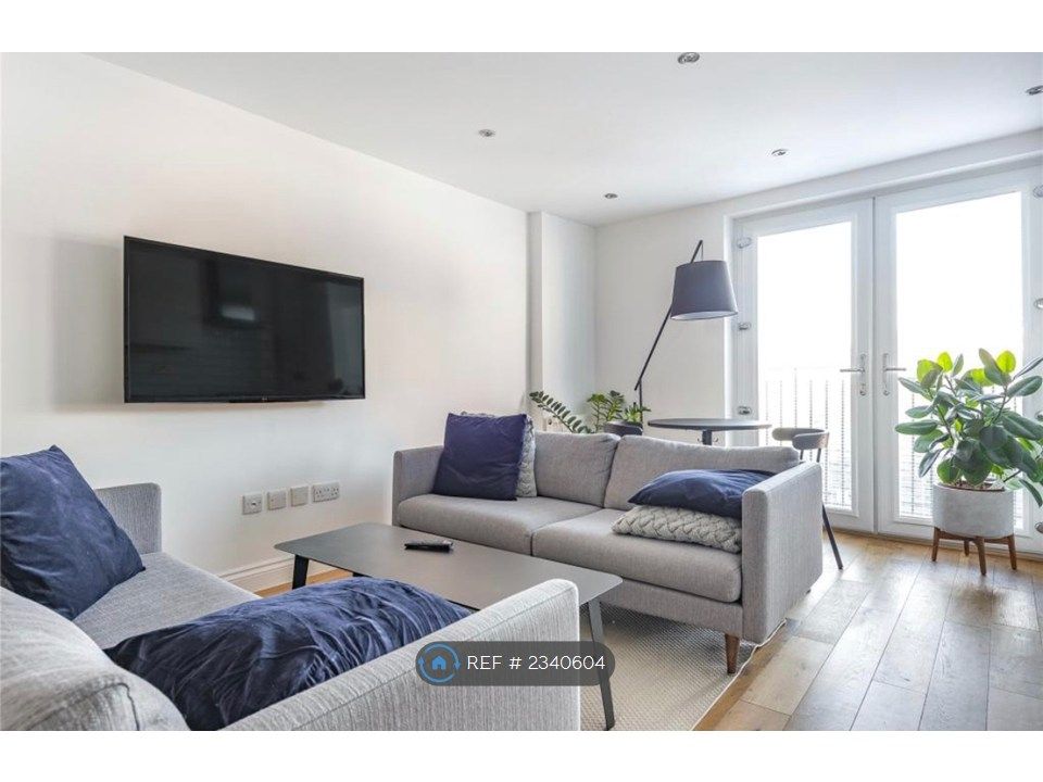 Property photo 3 of 35