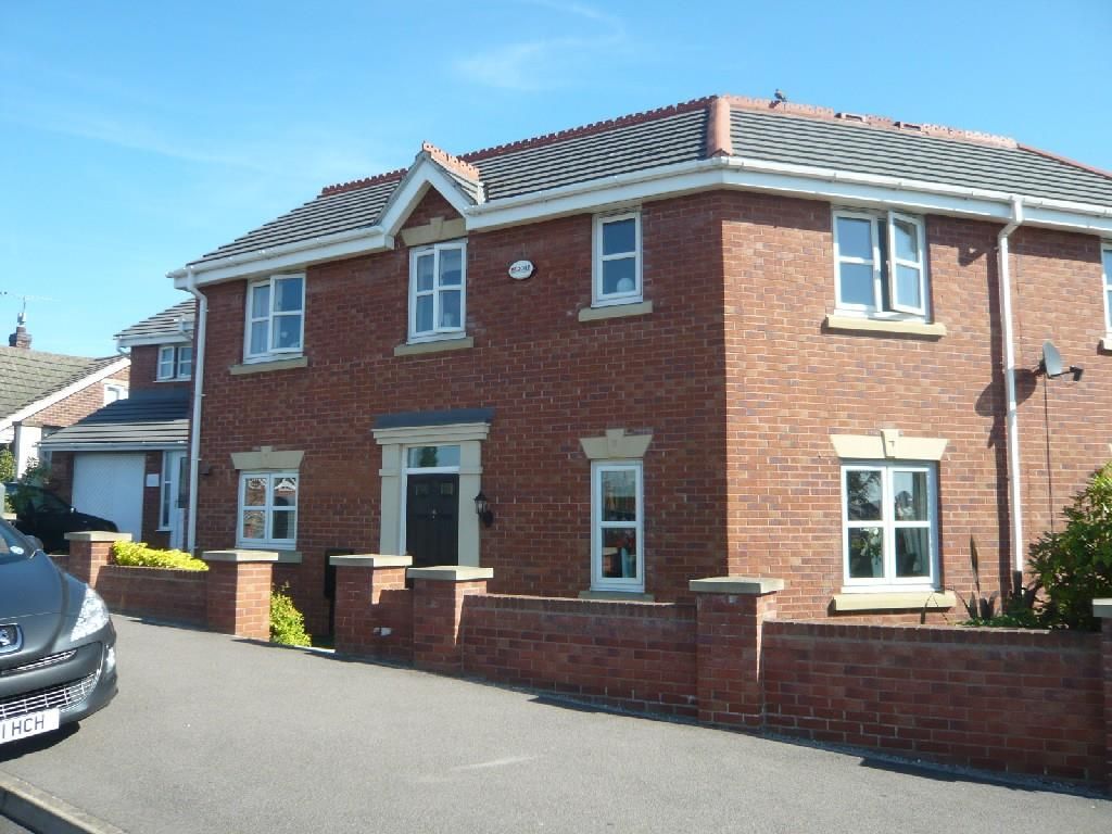 Property photo 1 of 11 Exterior