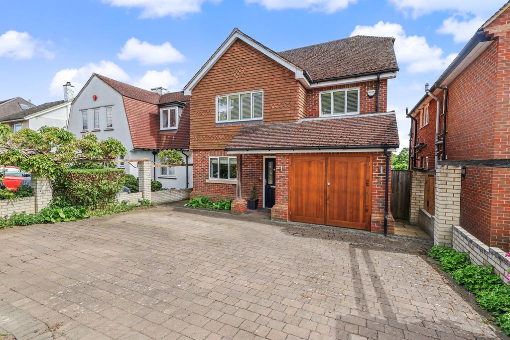 Property photo 1 of 29