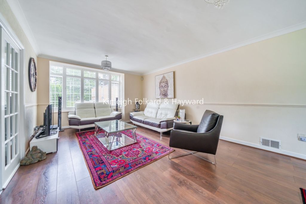 Property photo 1 of 15 182d8073-B98B-4F30-A