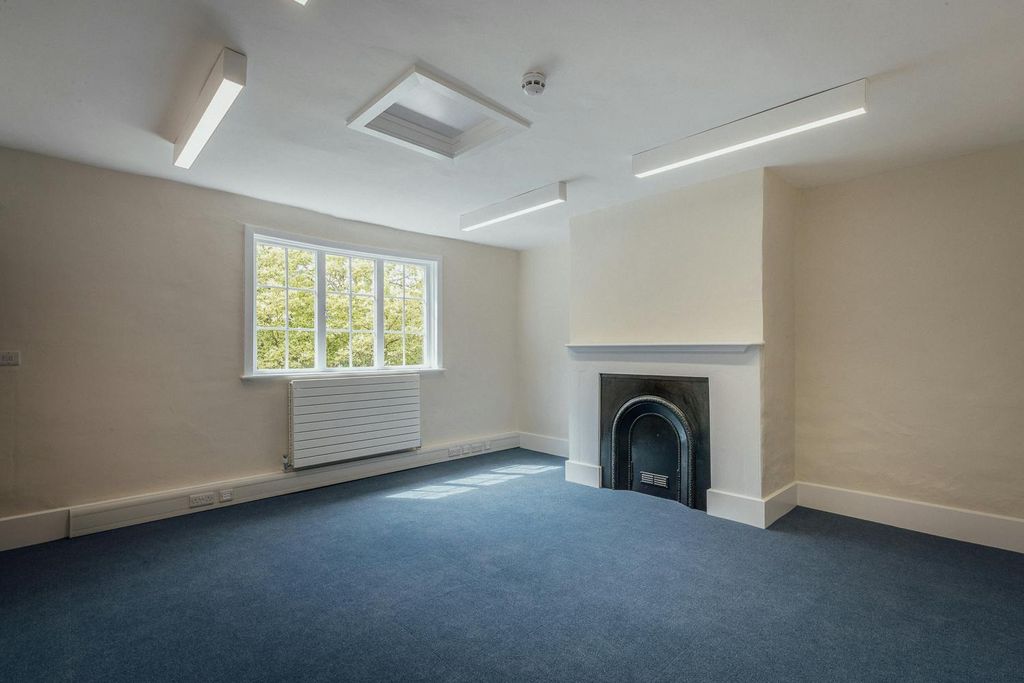 Property photo 3 of 9 Munden 224.Jpg