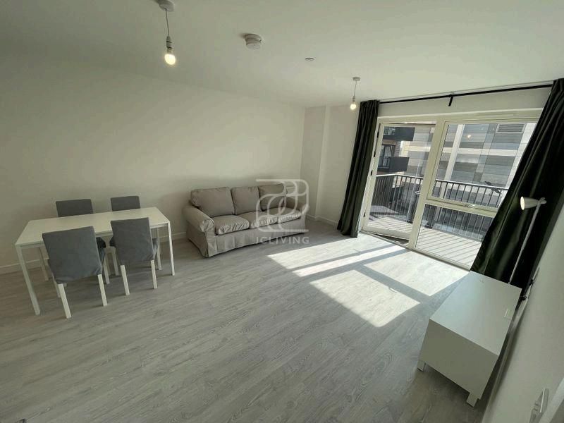 Property photo 1 of 17 Forastero House, Hayes, Ub3