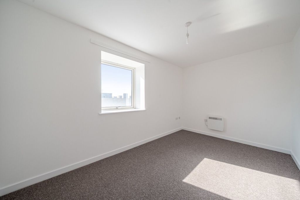 Property photo 3 of 7 Picture No. 05