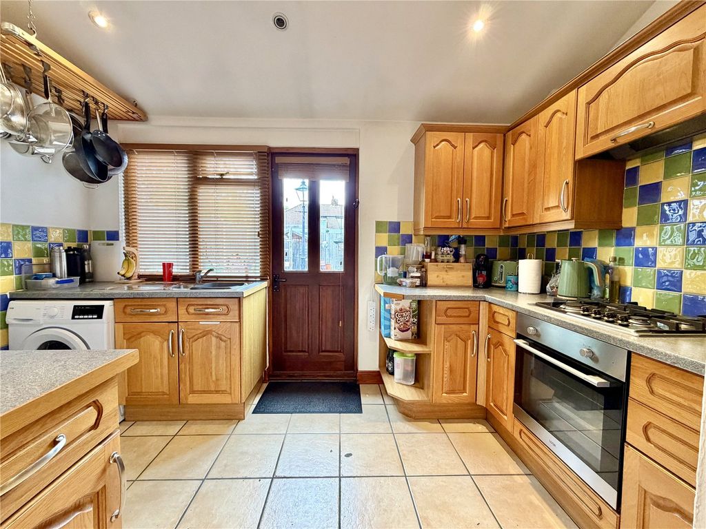 Property photo 3 of 12 Picture No. 06