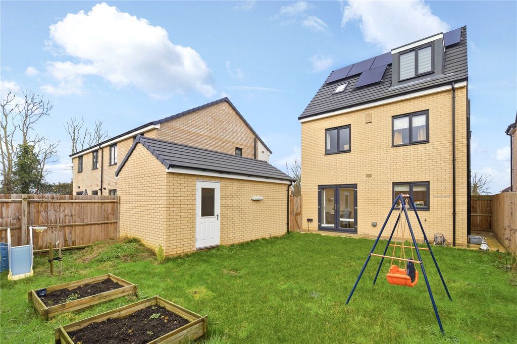 Property photo 3 of 29 Picture No. 26