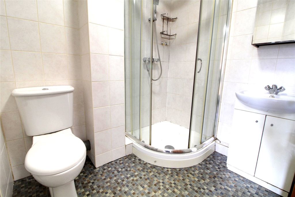 Property photo 2 of 6 Picture No. 37
