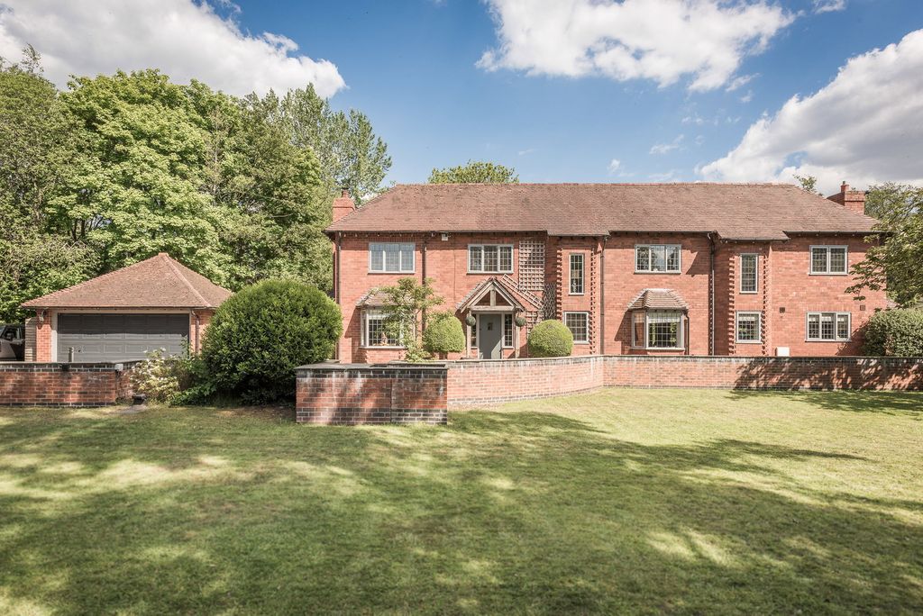 Property photo 1 of 77