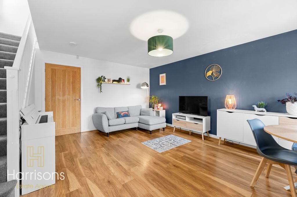 Property photo 2 of 32 5311964