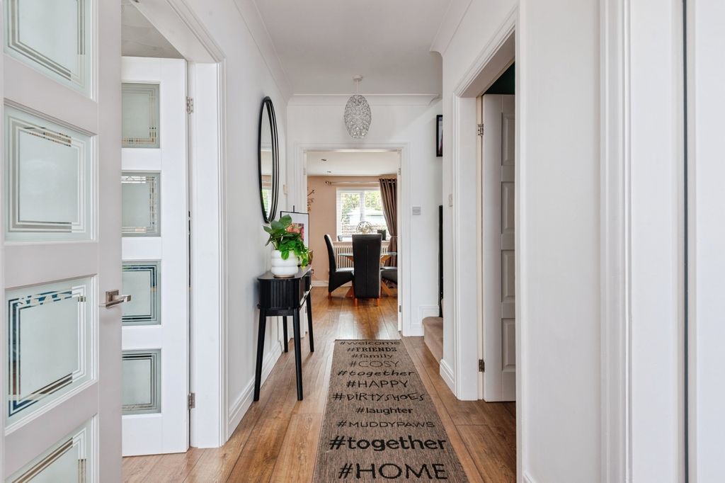 Property photo 2 of 25 Pbox-Img.Jpg