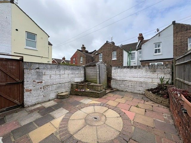 Property photo 2 of 8