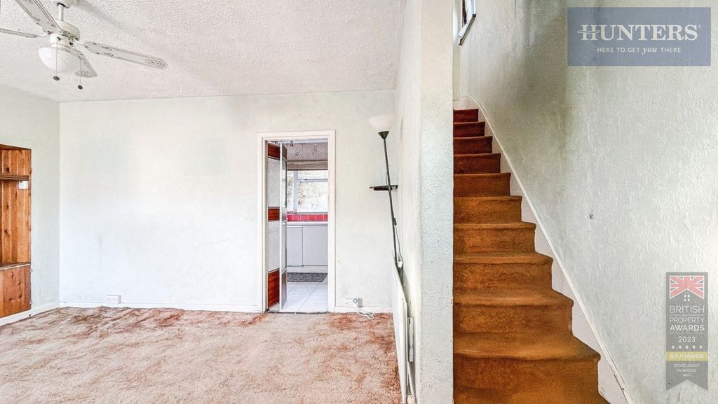 Property photo 2 of 15 Pbox-Img.Jpg