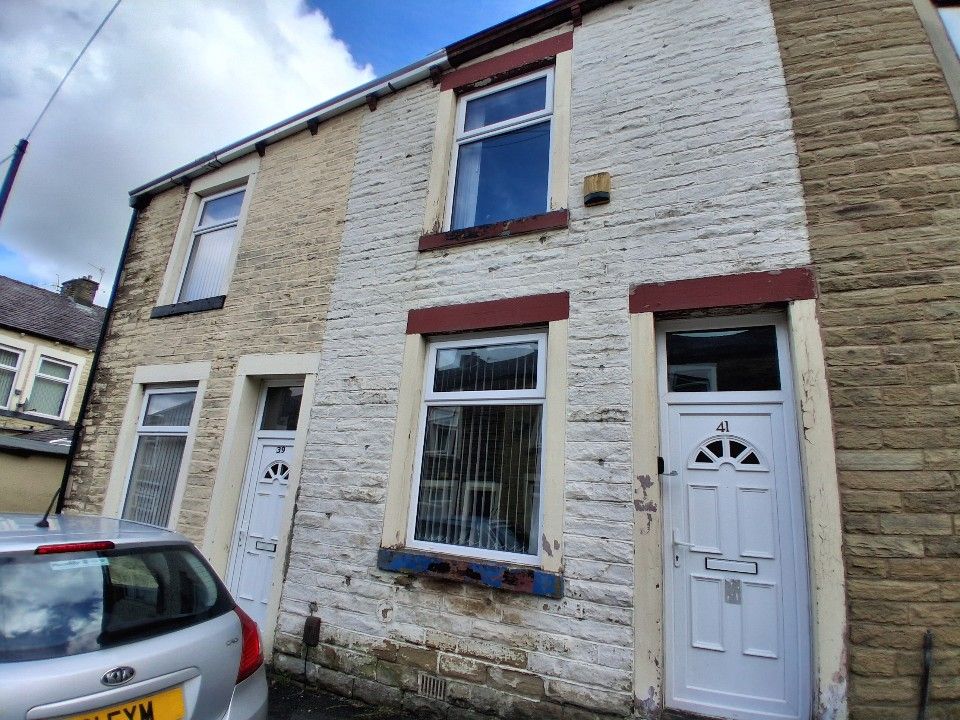 Property photo 2 of 16