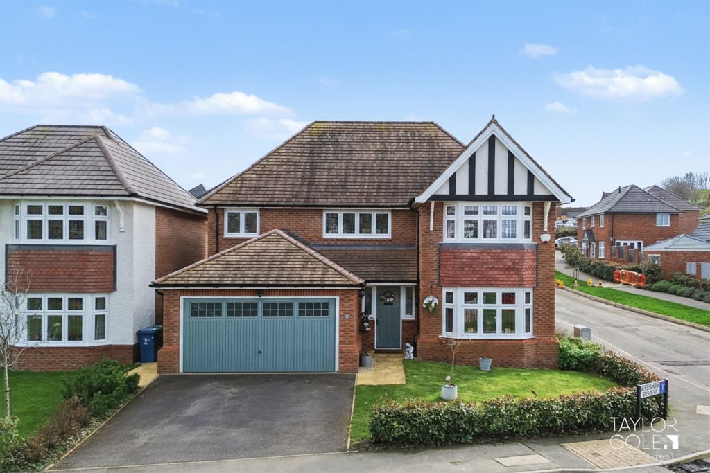 Property photo 1 of 33