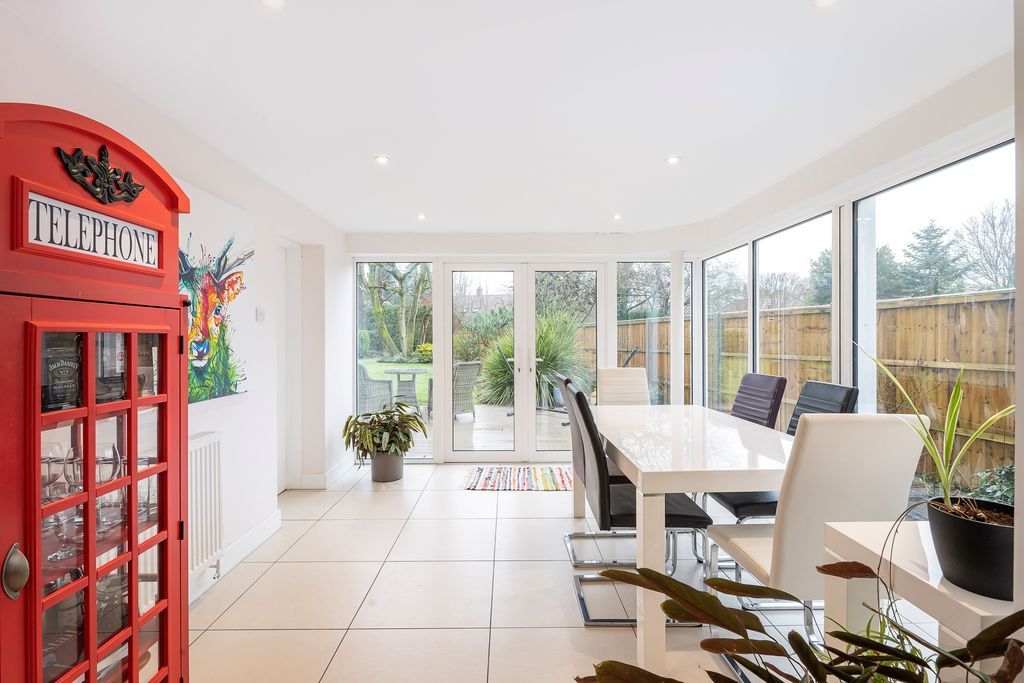 Property photo 3 of 23 Photo 12