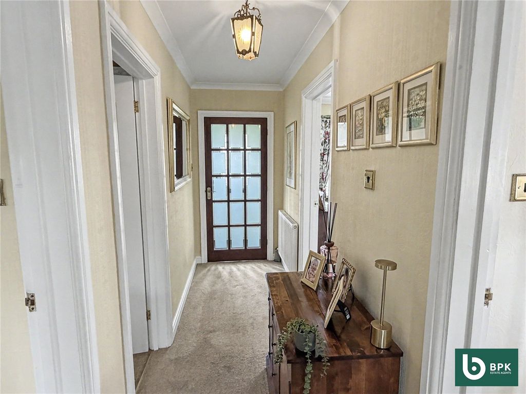 Property photo 2 of 16 Picture No. 07