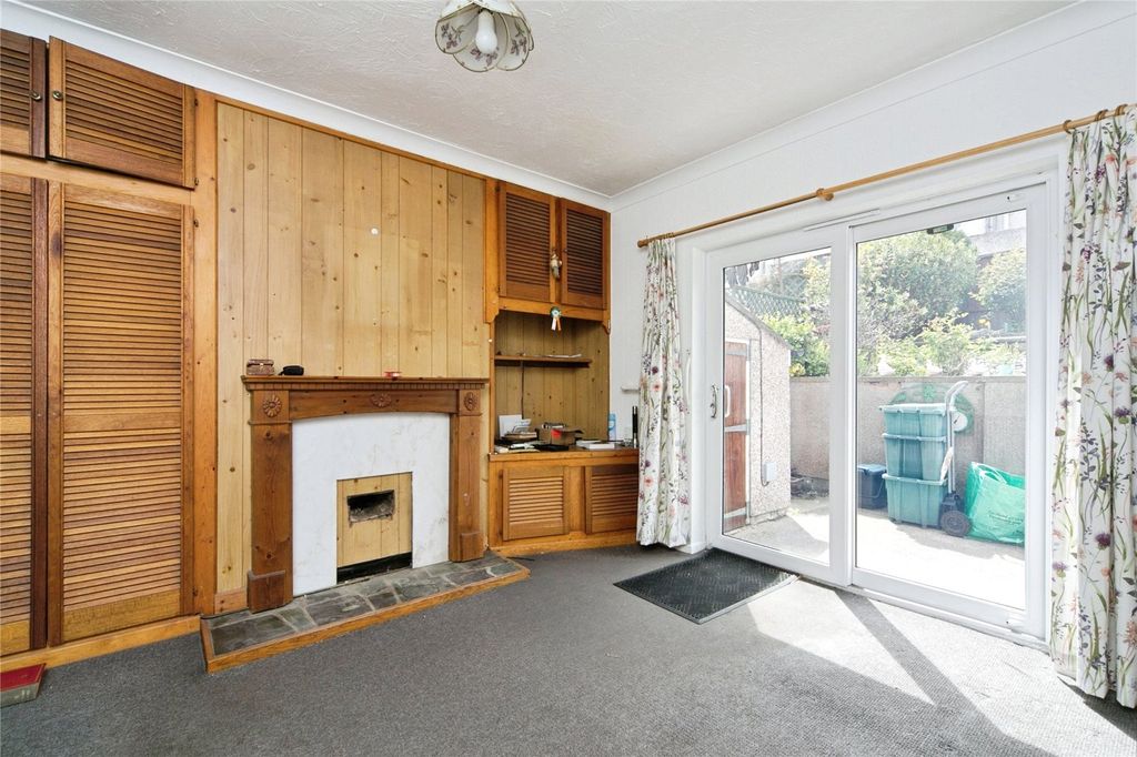 Property photo 2 of 17 Picture No. 13