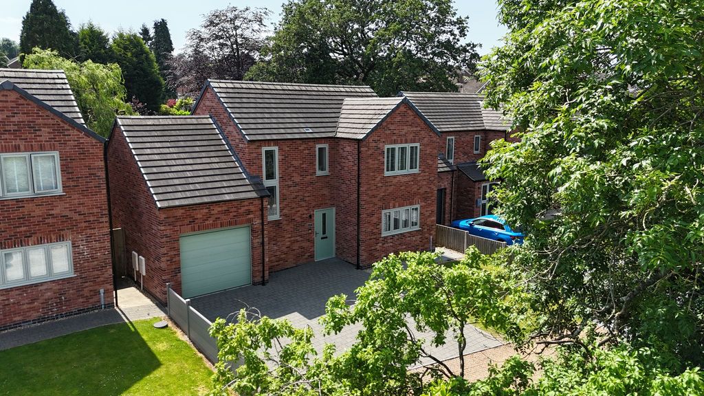 Property photo 1 of 30