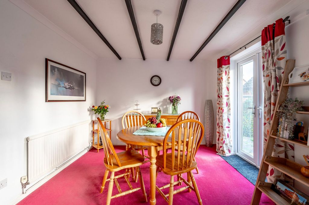 Property photo 3 of 16