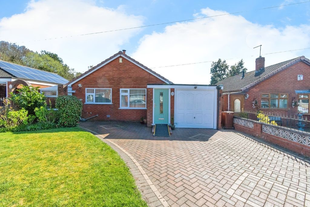 Property photo 2 of 17 Photo
