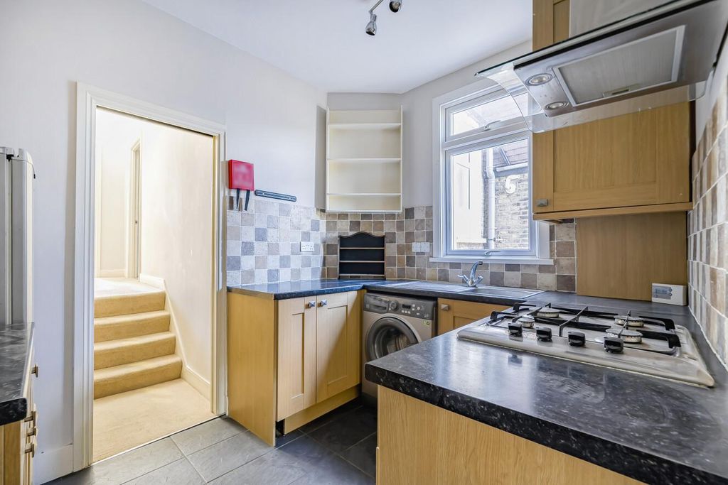 Property photo 3 of 16 Picture 3