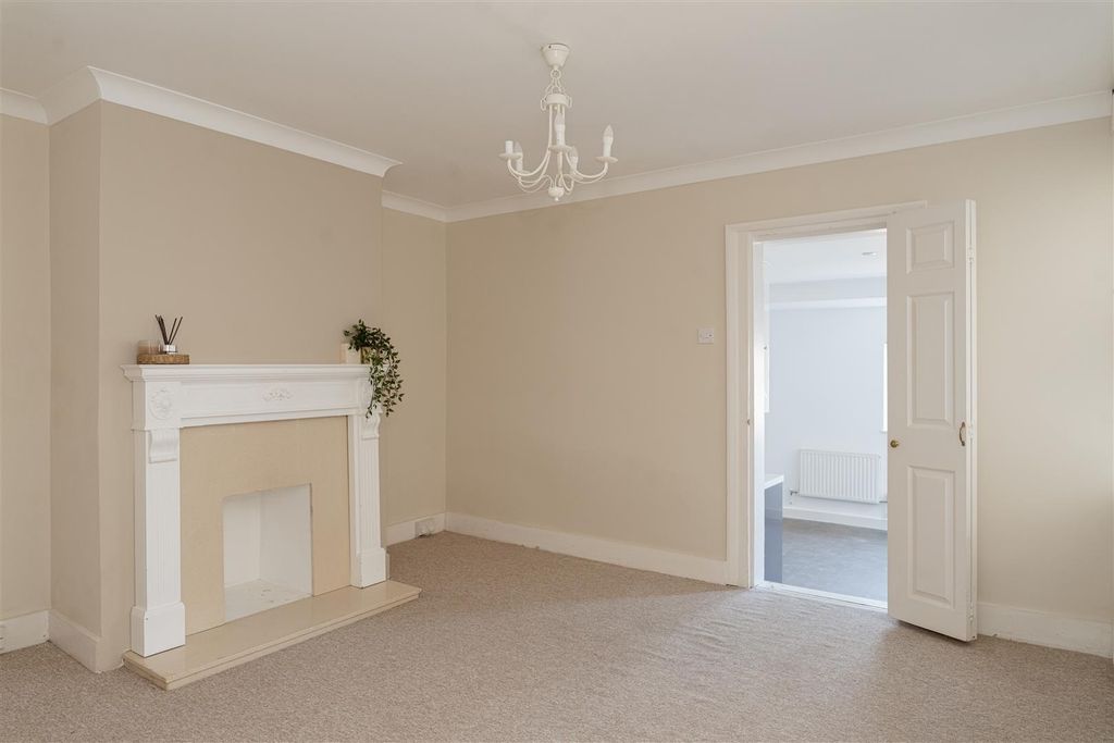 Property photo 2 of 13 2.Jpg