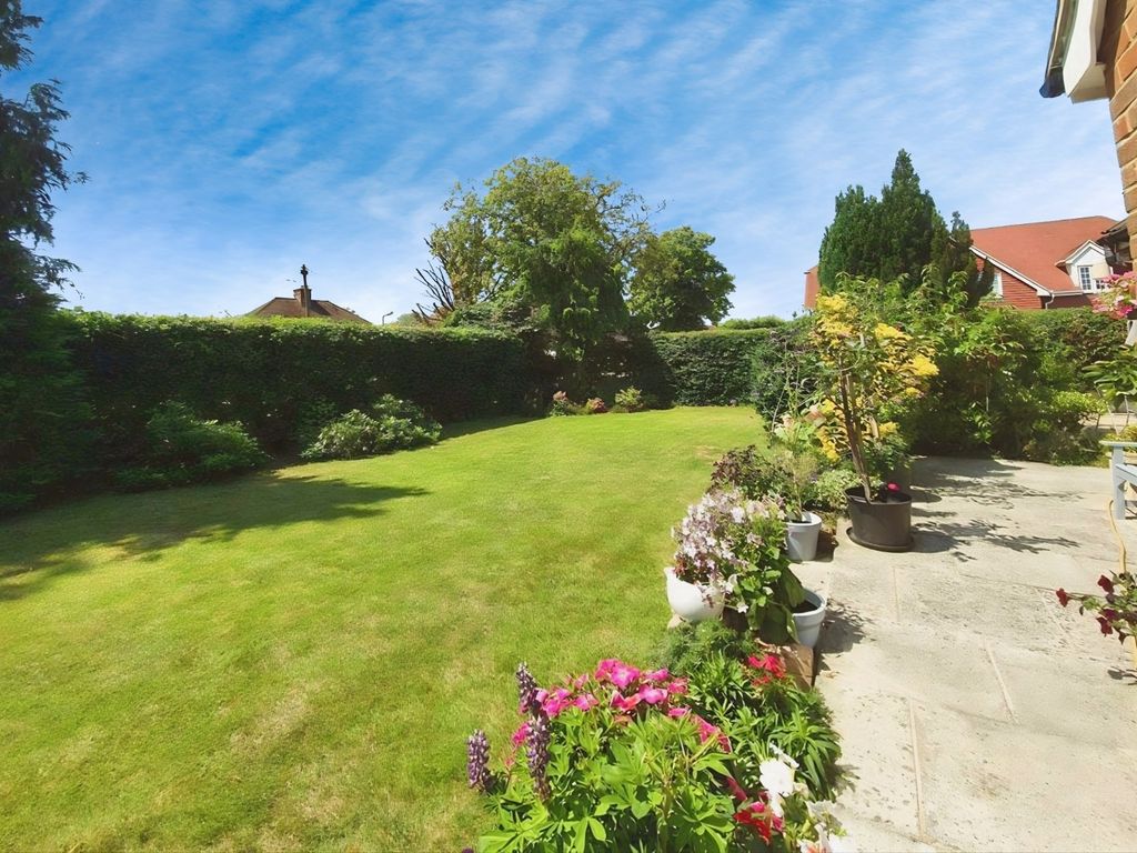 Property photo 2 of 9