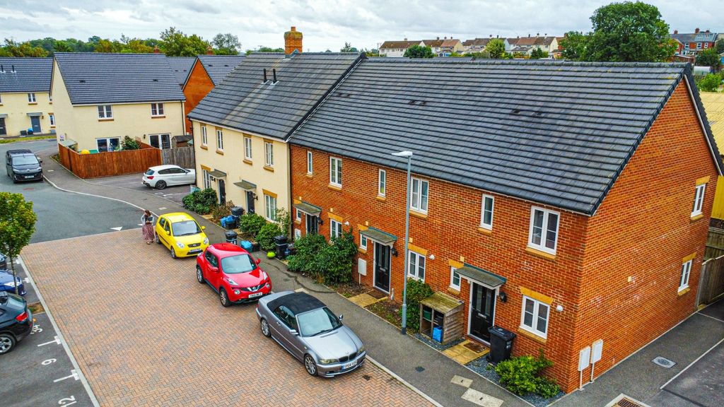 Property photo 1 of 10 4535811