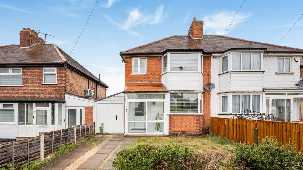 Property photo 3 of 31 4180384