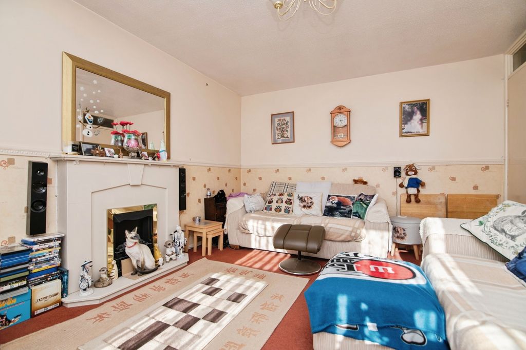 Property photo 3 of 11 Pbox-Img.Jpg