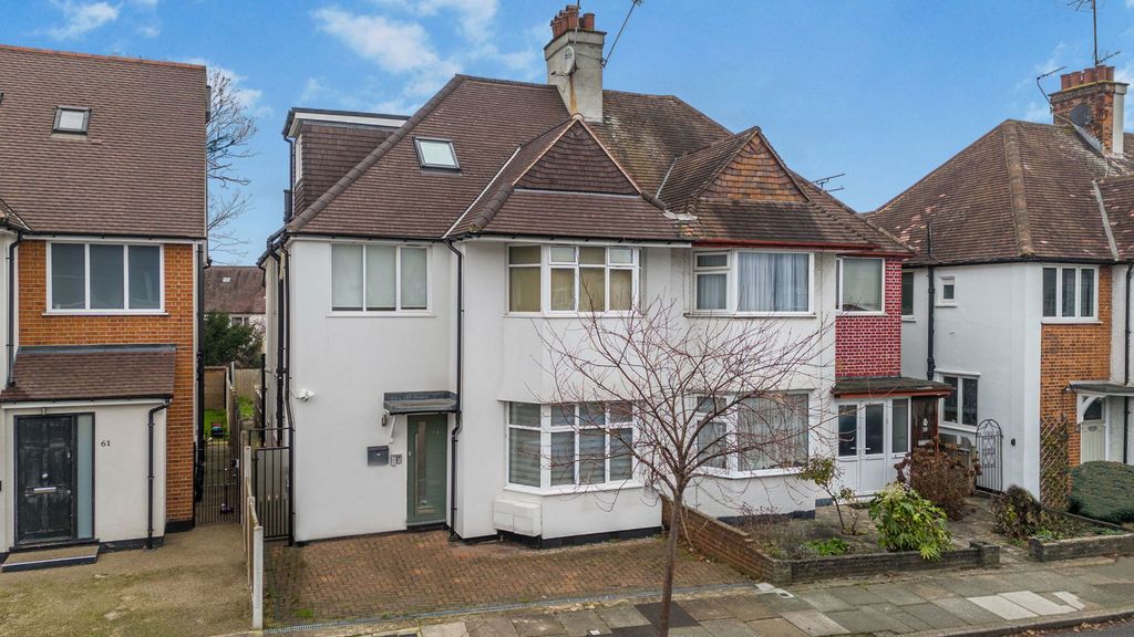 Property photo 1 of 18