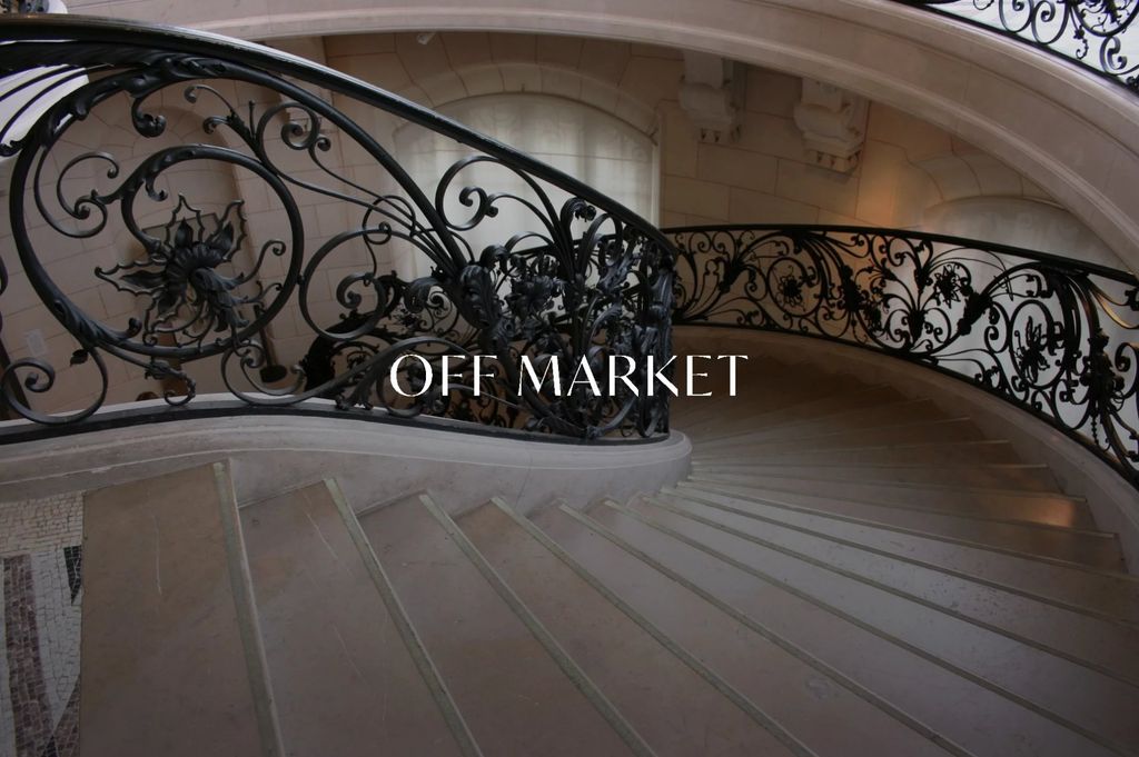 Property photo 1 of 2