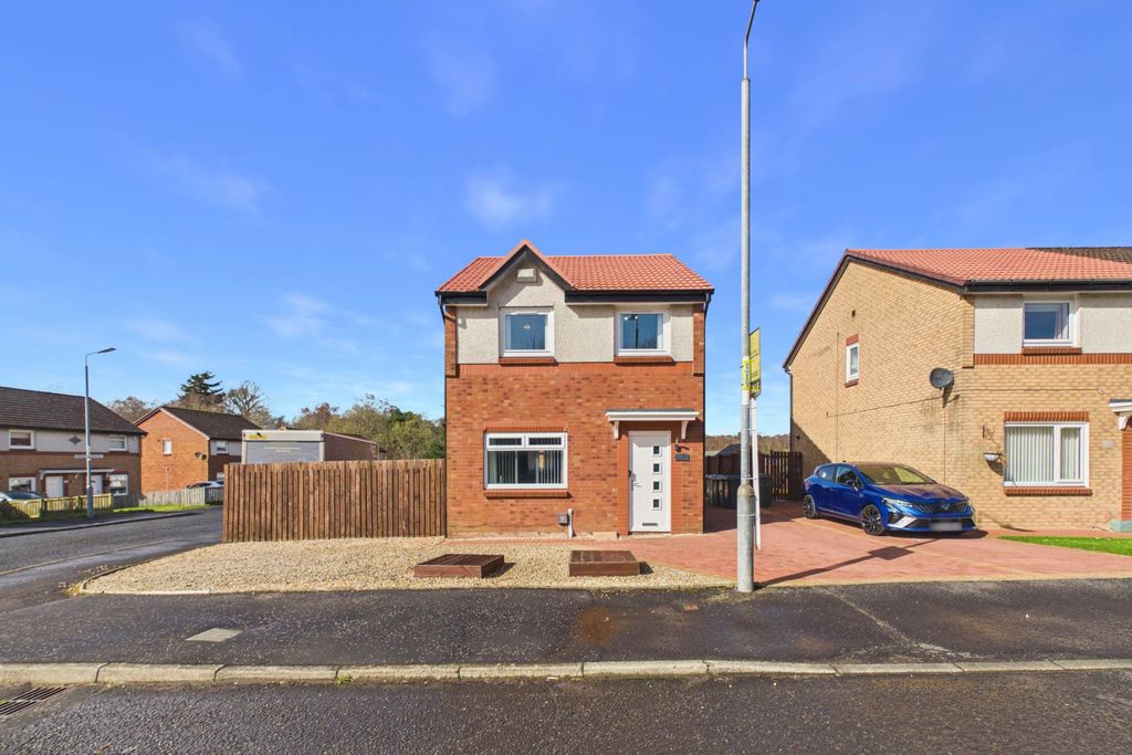 Property photo 1 of 25